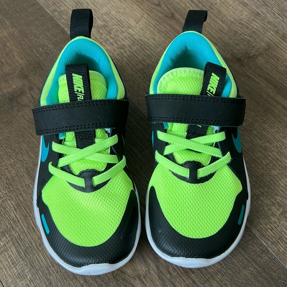 ✨NEON NIKE SHOES SZ 11C NWOT✨ - Picture 2 of 6